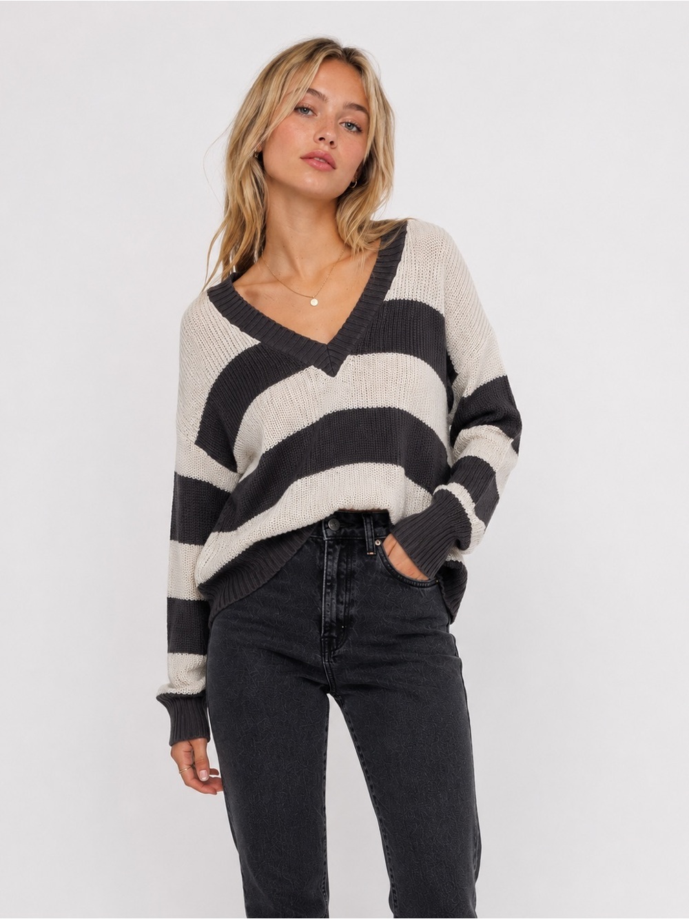 American Eagle Striped Oversized Knit Sweater V Neck Slouchy Medium Cozy